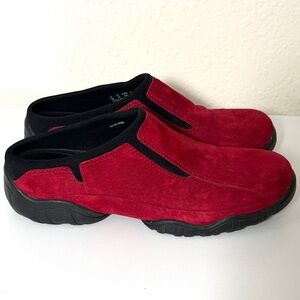 Hush Puppies 360 red suede comfortable slip-on mule clogs.